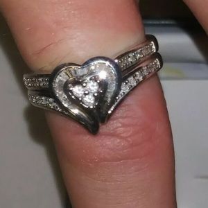 1/4 carat diamond ring set.